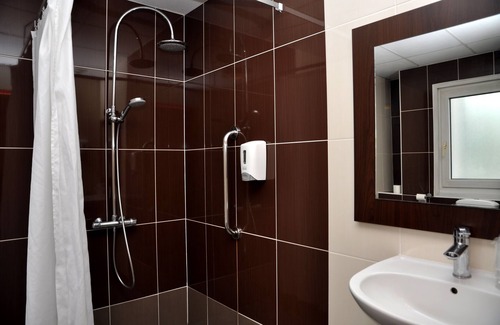 Amiens Metropole Hotel | Budget-Friendly Hôtel Inn Design Amiens with Restaurant
