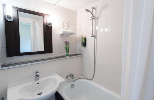 Carquefou Hotel | Pet-Friendly Hôtel Inn Design Resto Novo in Carquefou