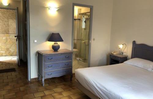 Sainte-Maxime Hotel | Discover Hôtel Jas Neuf: Oceanfront Retreat with Pool