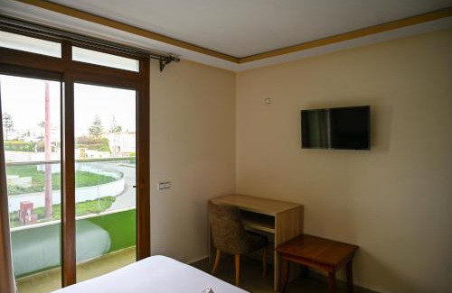 El Jadida Hotel | Relax at Hôtel Jawharat El Jadida with Oceanfront Amenities