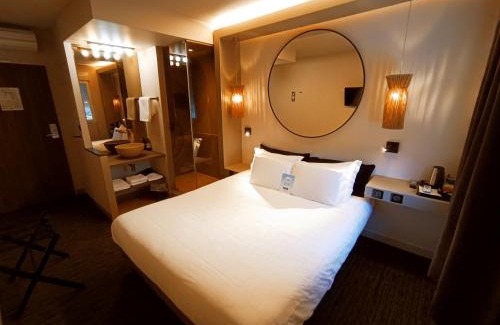 Ussac Hotel | Discover Hôtel Kyriad Brive Ouest: Pet Friendly & Accessible