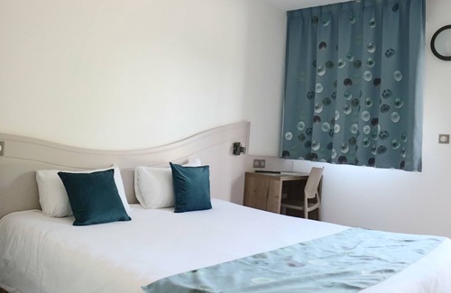 Villefontaine Hotel | Convenient Hôtel Lémand Lyon Est with Family-Friendly Amenities