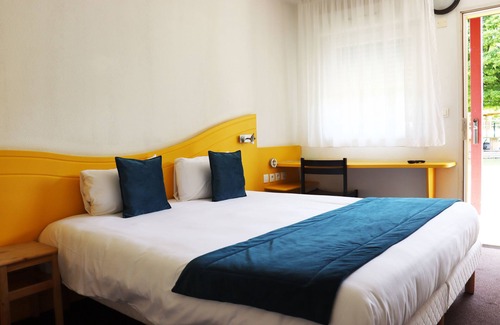 Villefontaine Hotel | Convenient Hôtel Lémand Lyon Est with Family-Friendly Amenities