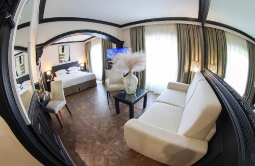 Calvi Hotel | Oceanfront Getaway at Hôtel L'Abbaye - 4-Star Comfort