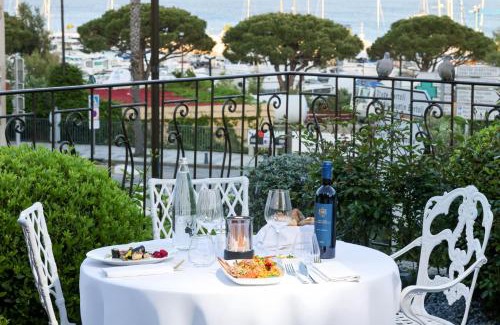 Calvi Hotel | Oceanfront Getaway at Hôtel L'Abbaye - 4-Star Comfort
