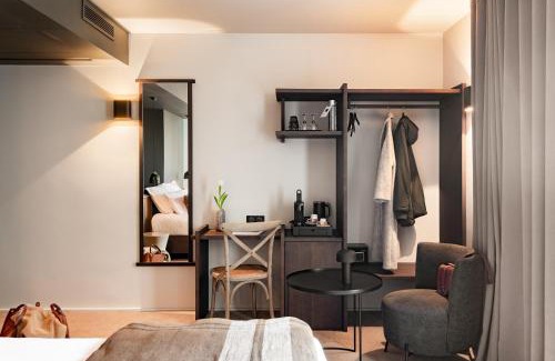 Courtoisville-Sillon-Moka Hotel | Discover Hôtel L'Adresse: 4-Star Comfort & Pet-Friendly Stays