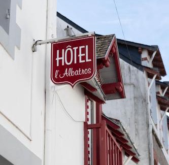 Le Pouliguen Hotel | Oceanfront Retreat at Hôtel L'albatros - Guest Rated 8.2/10