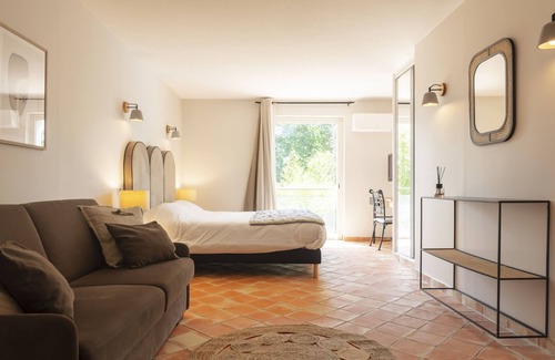Frejus City Centre Hotel | Discover Hôtel l'Arena: Eco-Friendly Retreat with Pool