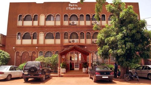Bobo Dioulasso Hotel | Cozy Hôtel L'Auberge: Pet Friendly with Ocean Views