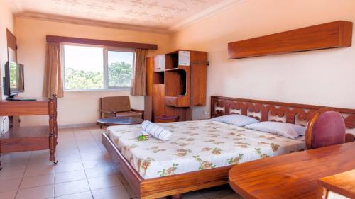 Bobo Dioulasso Hotel | Cozy Hôtel L'Auberge: Pet Friendly with Ocean Views