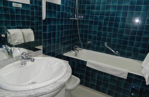 Thiezac Hotel | Experience Comfort at Logis Hôtel l'Elancèze – Rated 9/10