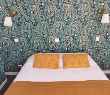 Vitre Hotel | Family-Friendly Hôtel L'Espérance Vitré with On-Site Dining