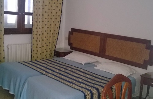 El Menzah Hotel | Budget-Friendly Hôtel L'Excellence with Family Amenities