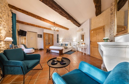 Grignan Hotel | Explore Hôtel L'instant Sévigné with Spa & Family Amenities