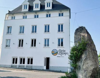 Clohars-Carnoet Hotel | Explore Hôtel L'Orée des plages with Ocean Views & Breakfast