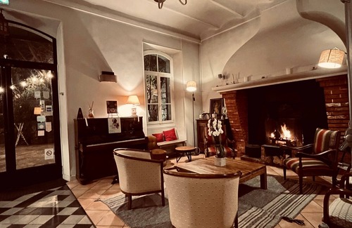 Grasse Hotel | Experience Comfort at Hôtel La Bellaudière: 8.8/10 Rating