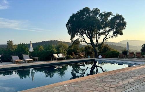 Grimaud Hotel | Discover Hôtel La Boulangerie: Oceanfront Bliss Awaits