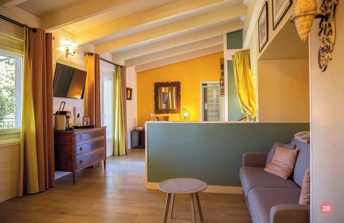 Collioure Hotel | Relaxing Hôtel La Casa Païral: Rated 9.4 with Pool & Spa