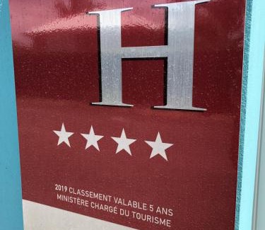 Saint-Francois Hotel | Experience Comfort at Hôtel La Christophine - 4 Star Escape