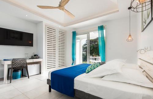 Saint-Francois Hotel | Experience Comfort at Hôtel La Christophine - 4 Star Escape