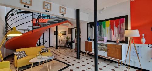 Royan Hotel | Pet-Friendly Hôtel La Croisette with Gourmet Dining