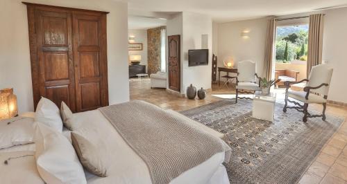 Oletta Hotel | Relax at Hôtel La Dimora & Spa with Oceanfront Views