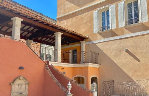 Cotignac Hotel | Family-Friendly Hôtel La Falaise with Great Guest Reviews