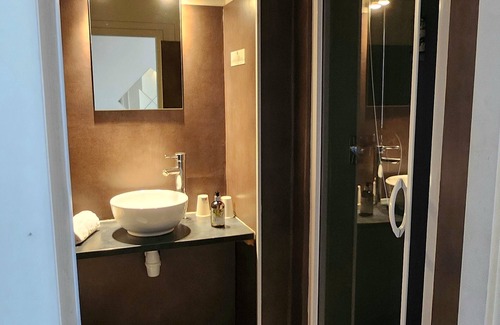 Rochefort Hotel | Comfortable Hôtel La Fayette: Family-Friendly with Breakfast