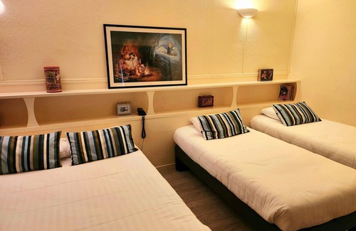 Rochefort Hotel | Comfortable Hôtel La Fayette: Family-Friendly with Breakfast
