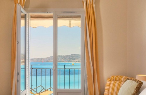 Old Town Hotel | Experience Hôtel La Pérouse Nice: 4-Star Luxury & Spa