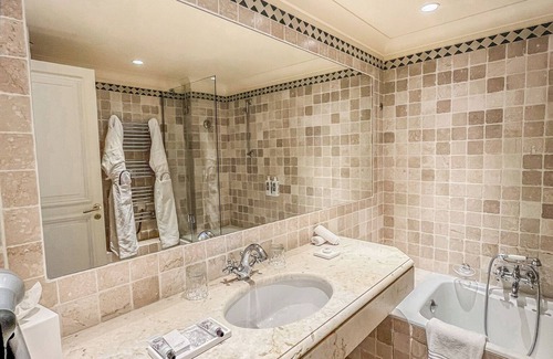 Old Town Hotel | Experience Hôtel La Pérouse Nice: 4-Star Luxury & Spa