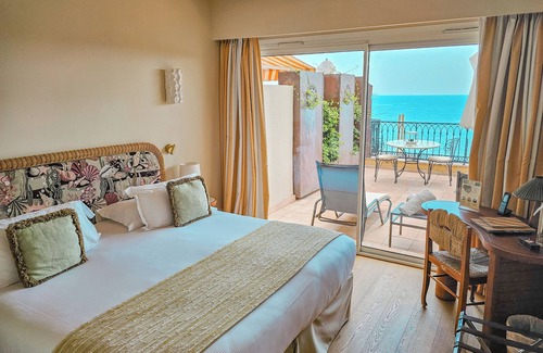 Old Town Hotel | Experience Hôtel La Pérouse Nice: 4-Star Luxury & Spa