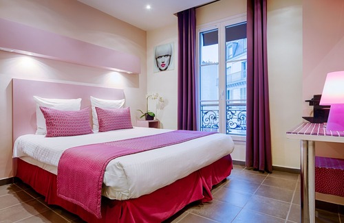Bercy Hotel | Discover Comfort at Hôtel La Petite Rosa with Great Amenities