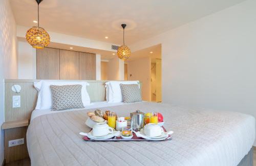 Sainte-Maxime Hotel | Oceanfront Hôtel La Plage: Family-Friendly with Breakfast