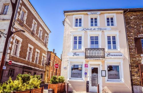 Rocroi Hotel | Family-Friendly Hôtel L'etoile De Marie with Great Reviews