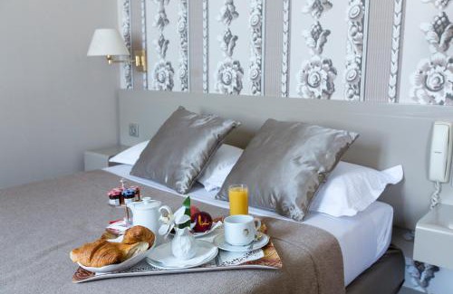 Saint-Louis Hotel | Experience Comfort at Logis Hôtel - La Résidence du Berry
