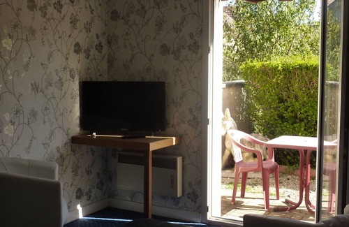 Saint-Pere Hotel | Discover Hôtel La Renommée: Guest Rated 8.4/10 & Breakfast