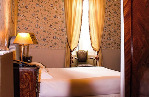 Beaune Hotel | Discover Hôtel La Villa Fleurie: Guest Rated 9.4/10