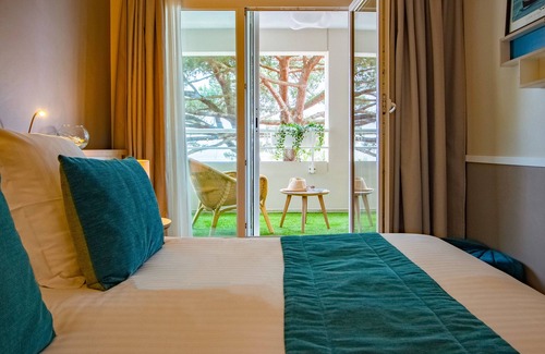 Arcachon Hotel | Discover Hôtel Le B d’Arcachon: 4-Star Spa Retreat