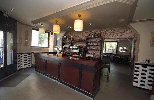 Cachan Hotel | Budget-Friendly Stay at Hôtel Le Bellevue - Paris