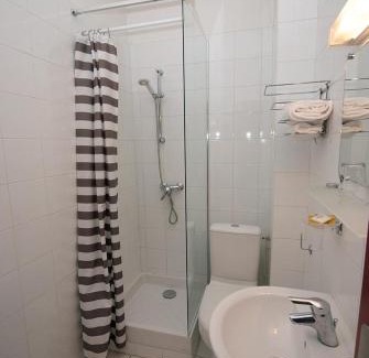 Cachan Hotel | Budget-Friendly Stay at Hôtel Le Bellevue - Paris