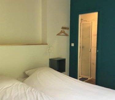 Le Freney-d'Oisans Apartment | Discover Hôtel Le Cassini: Pet-Friendly & Family Welcoming