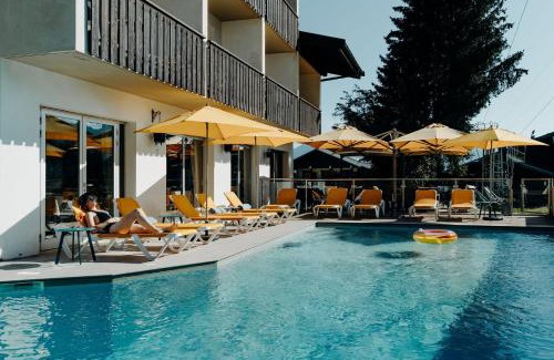 Hirmentaz Hotel | Discover Hôtel Le Christania: Oceanfront Bliss Awaits