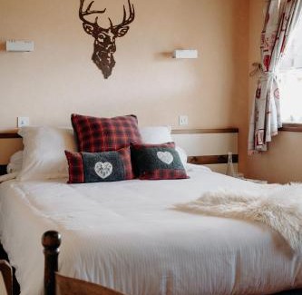 Hirmentaz Hotel | Discover Hôtel Le Christania: Oceanfront Bliss Awaits