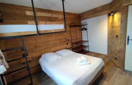 Areches Hotel | Oceanfront Retreat: Hôtel le Christiania with Ocean Views