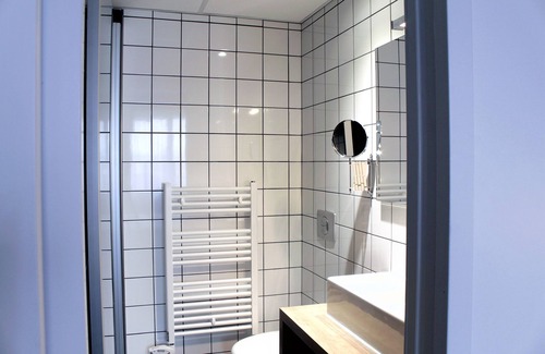 Brive-la-Gaillarde Hotel | Discover Hôtel Le Collonges: Spa & Family-Friendly Stay