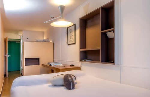 Sainte-Anne Hotel | Discover Hôtel Le Corbusier: Poolside Family Retreat
