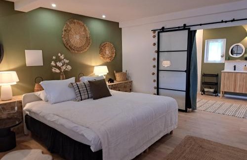 Valernes Hotel | Oceanfront Hôtel Le Cottage de Sophie - Rated 9/10 for Relaxation