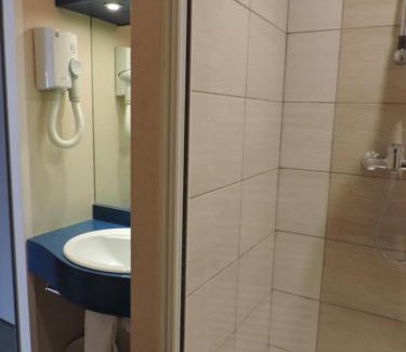 Gievres Hotel | Discover Comfort at Hôtel Le Grand Chêne - Rated 8.8/10