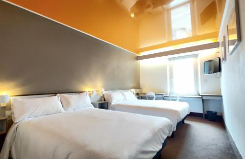 Foix Hotel | Pet-Friendly Hôtel Le Lons: Family Comfort Awaits You
